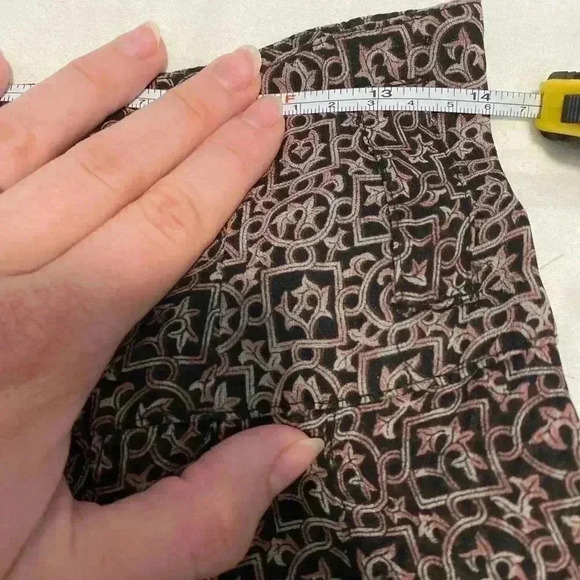 Crisca Sheer Print Allover Pants High Waisted Black and Pink Size 40 (Us 6) - Picture 5 of 11